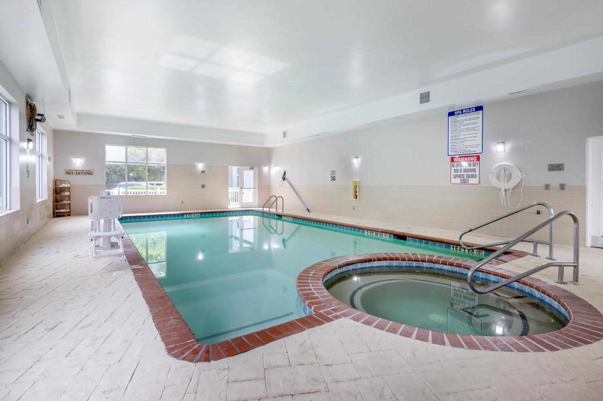 Country Inn & Suites By Radisson, Savannah Airport, Ga Eksteriør bilde